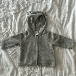Grey baby hoodie with bear ears